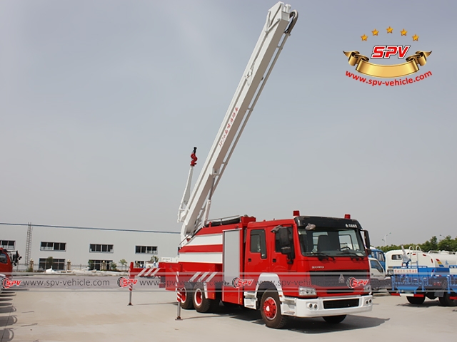 Front Side View of Water Foam Boom Fire Truck - Sinotruk 